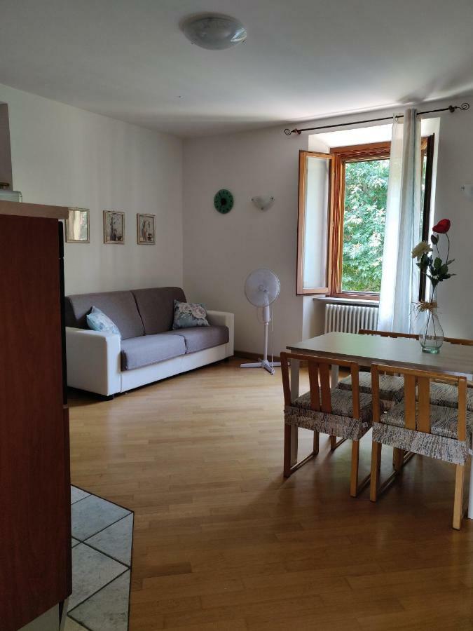 Il Gelsomino Appartement Villa Guardia Buitenkant foto
