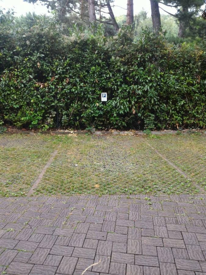 Il Gelsomino Appartement Villa Guardia Buitenkant foto